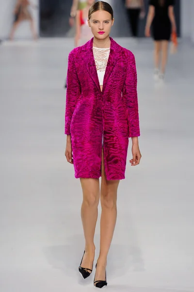 Look 9